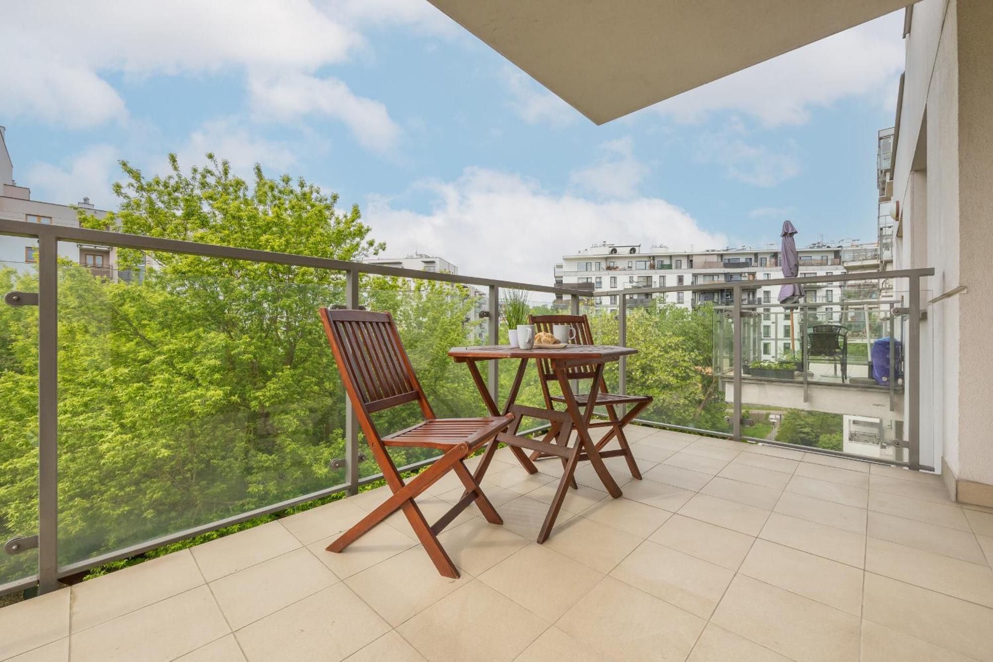 City Apartment With Parking Near Metro Mlociny By Noclegi Renters Варшава Экстерьер фото